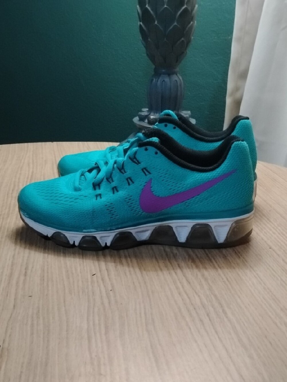 Nike Tailwind 8 Women's Running Shoes - Teal with Pink Logo - Picture 5 of 8